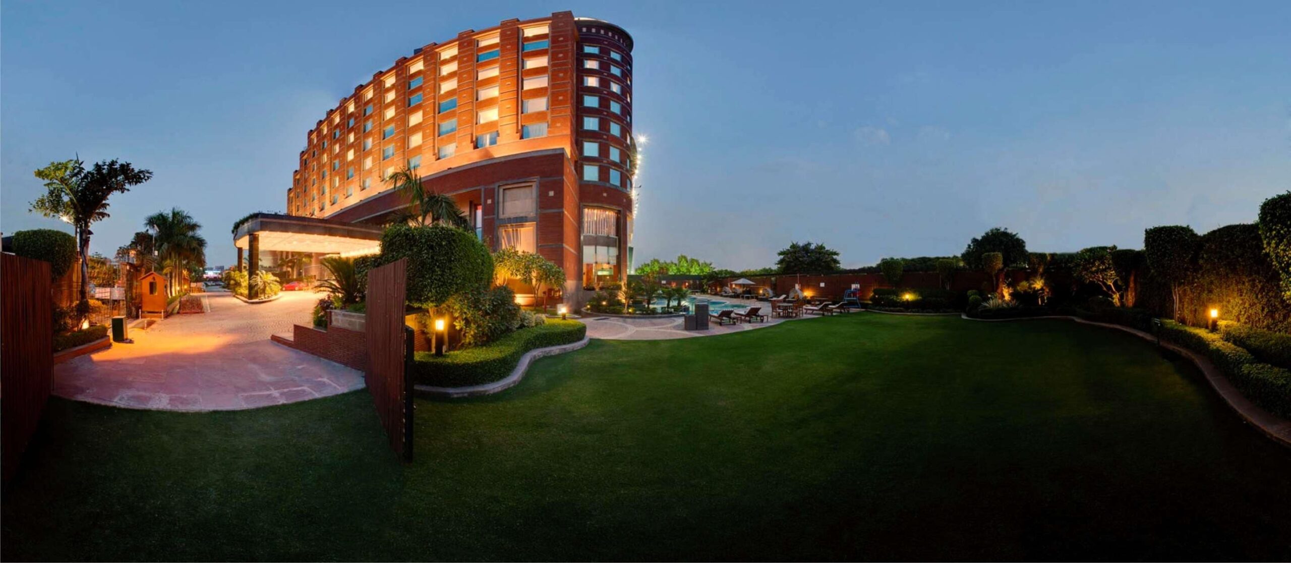 Radisson Blu MBD Hotel, Sector 18